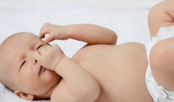 Babys Stuhlgang: Was sagt der Windelinhalt über das Befinden aus? - jetzt informieren!